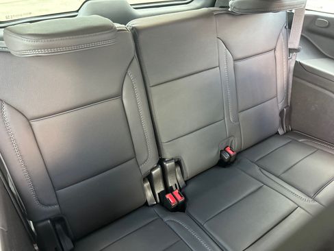 Used 2022 GMC Yukon Denali RWD image 21