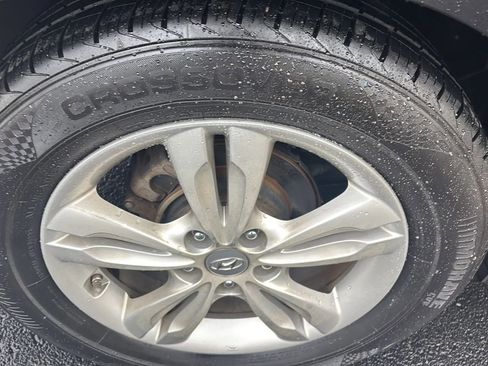 Used 2012 Hyundai Tucson GLS image 24