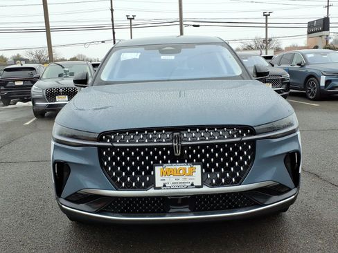 New 2026 Lincoln Nautilus Premier image 2