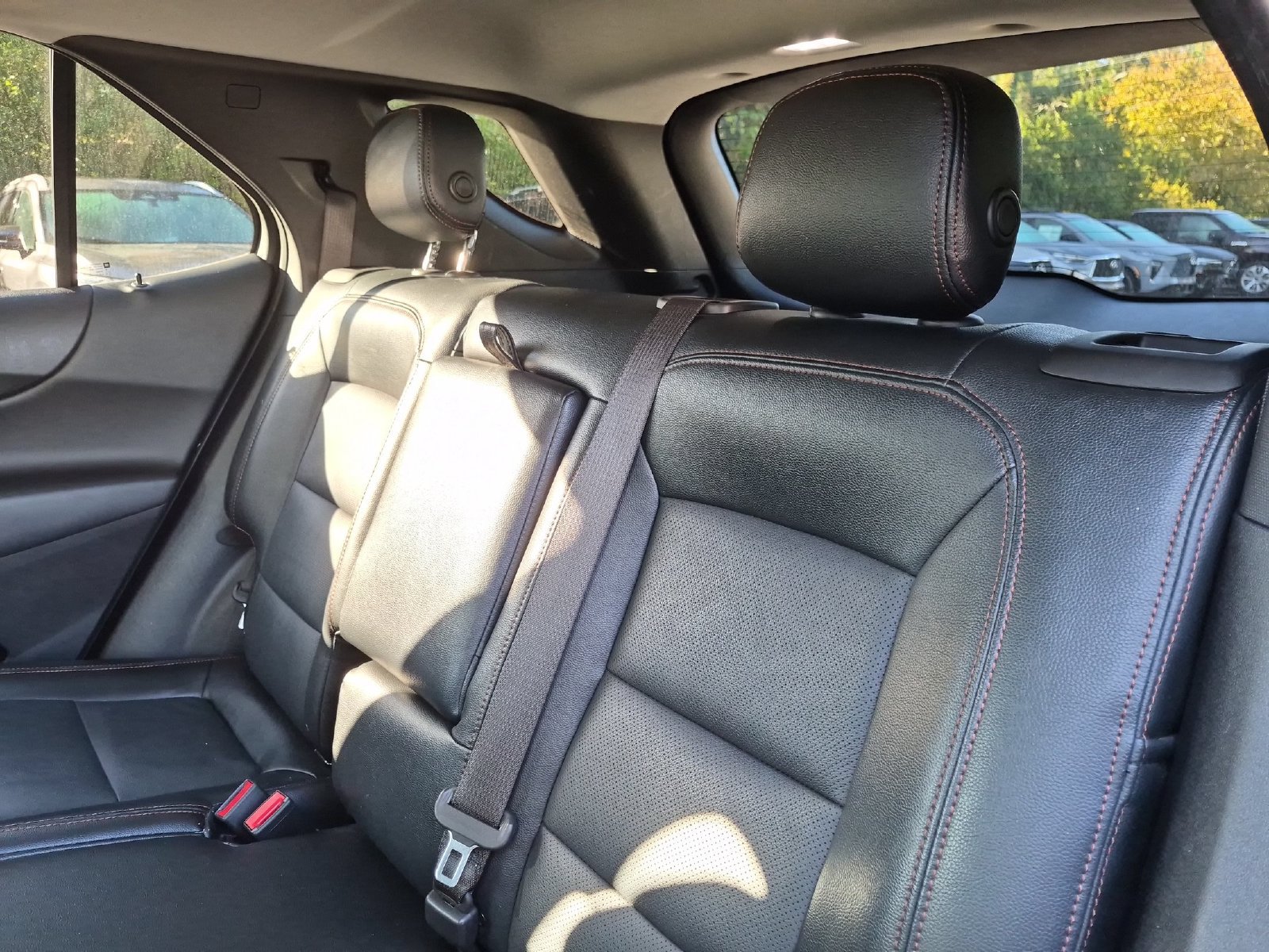 Used 2018 Chevrolet Equinox LT AWD/4WD image 27