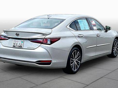 Used 2023 Lexus ES 300h w/ Premium Package FWD image 12