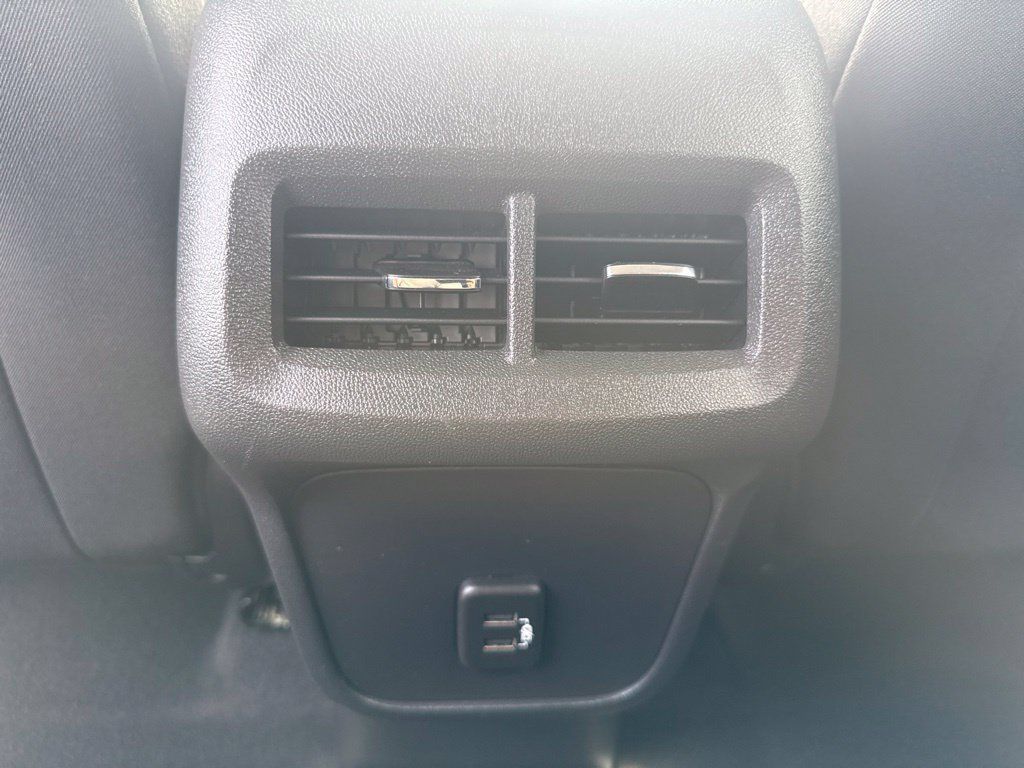 Certified 2021 Chevrolet Equinox LT FWD image 26