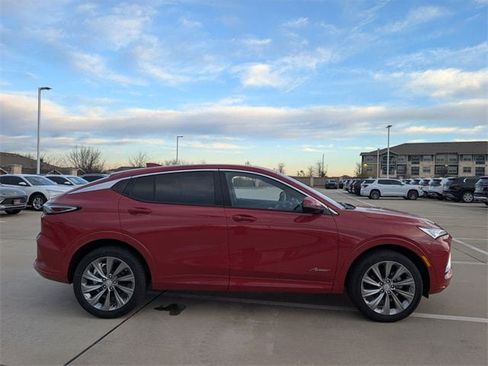 New 2026 Buick Envista Avenir image 3