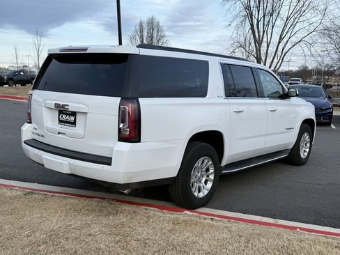 Used 2016 GMC Yukon XL SLE w/ Convenience Package image 8