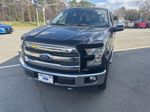 Used 2017 Ford F150 Lariat image 2