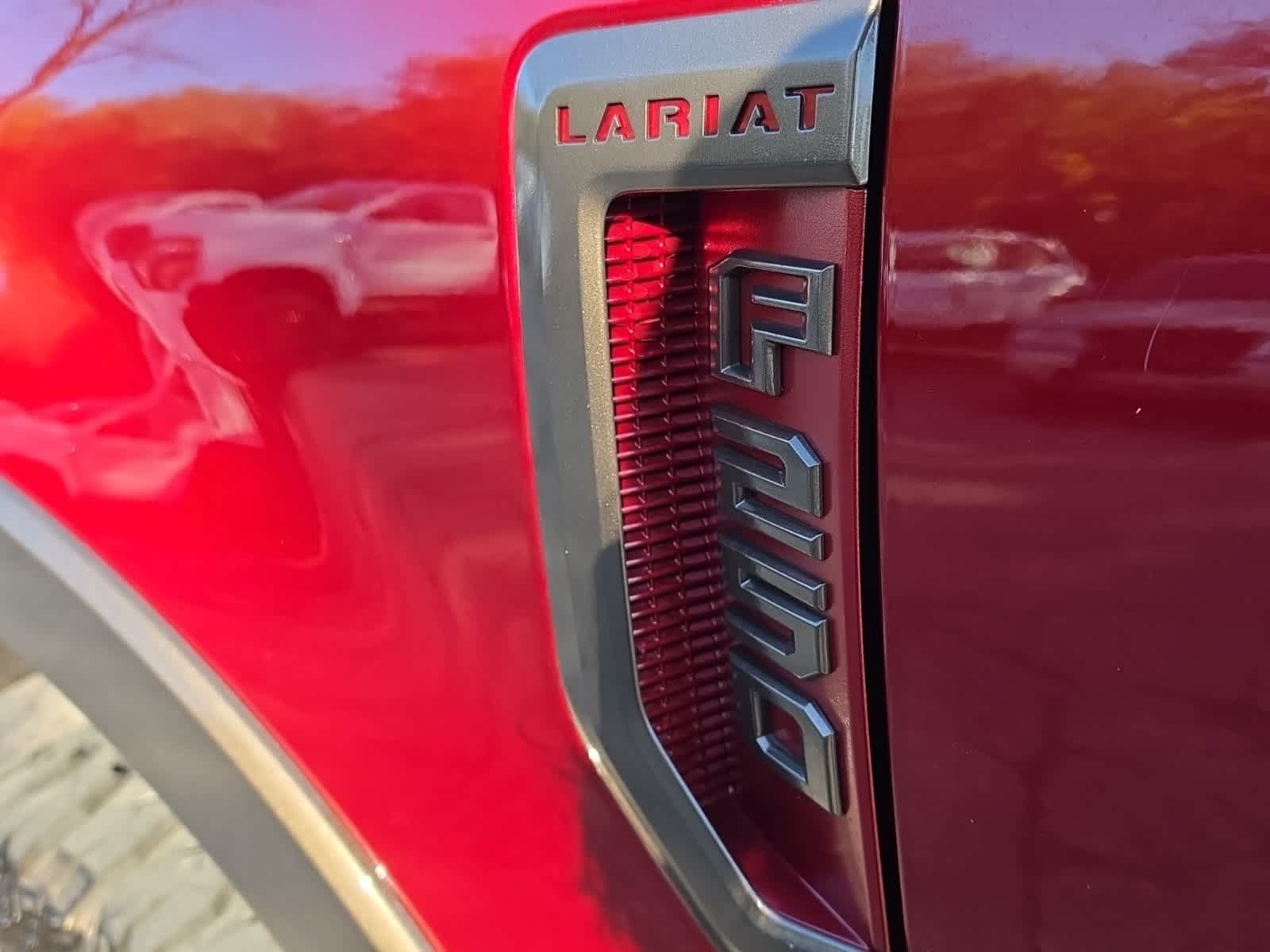 Used 2017 Ford F250 Lariat w/ Lariat Ultimate Package AWD/4WD image 16