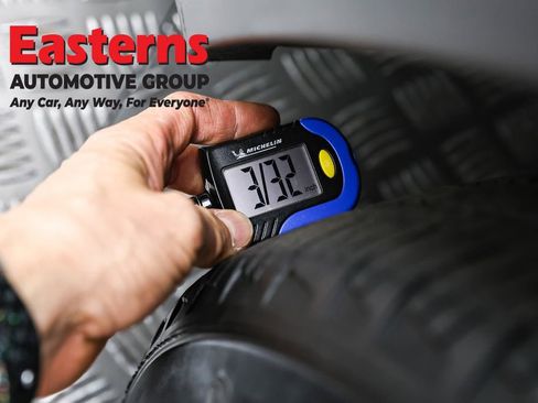 Used 2024 GMC Terrain SLE image 30