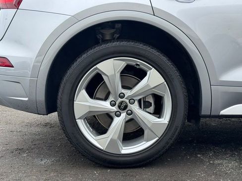 Certified 2023 Audi Q5 2.0T Premium Plus w/ Premium Plus Package image 9