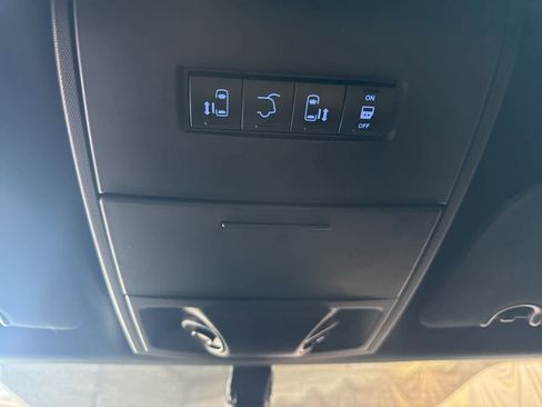 Used 2019 Dodge Grand Caravan GT image 25