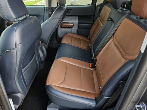 Used 2022 Ford Maverick Lariat FWD image 30