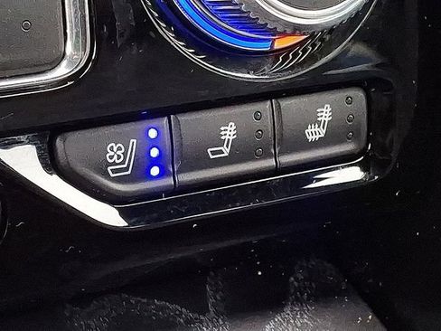 Used 2022 GMC Yukon Denali AWD/4WD image 39