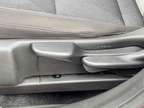 Used 2024 Chevrolet Trax LS image 44