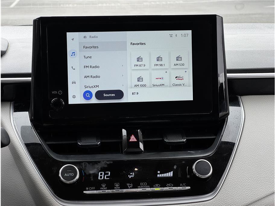 Used 2025 Toyota Corolla LE FWD image 25