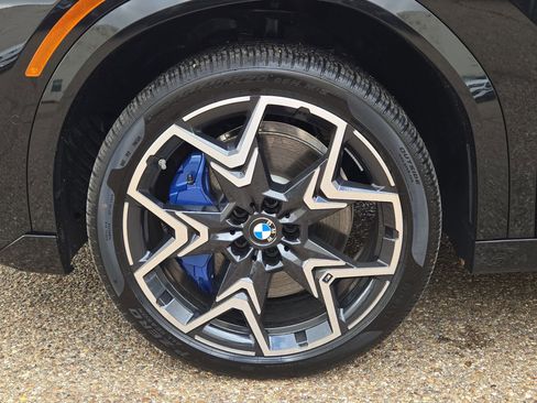 New 2026 BMW X2 M35i w/ Technology Package AWD/4WD image 11