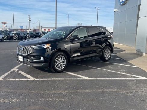 Used 2024 Ford Edge SEL image 2