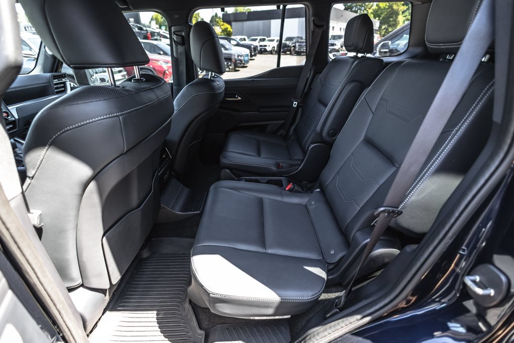 Used 2024 Lexus GX 550 w/ Accessory Package (Z1) AWD/4WD image 25