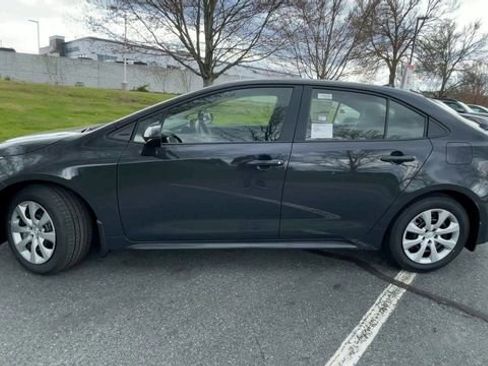 New 2026 Toyota Corolla LE FWD image 5