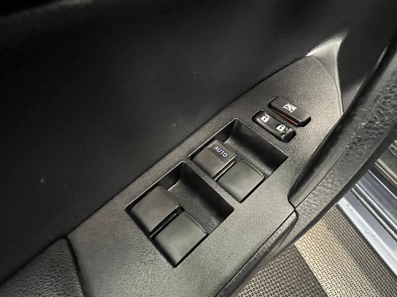 Used 2016 Toyota Corolla S Premium FWD image 24