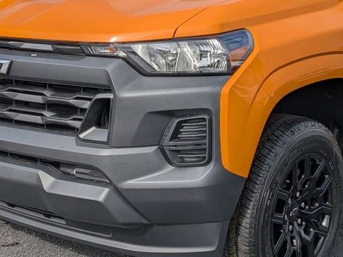 New 2026 Chevrolet Colorado W/T image 9