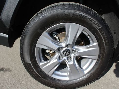 Certified 2024 Toyota RAV4 XLE AWD/4WD image 9