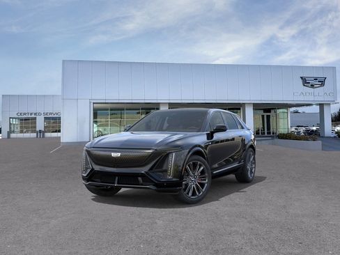 New 2026 Cadillac Lyriq V image 9