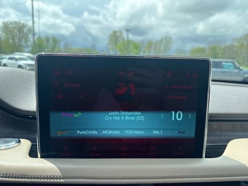 Used 2023 Lincoln Aviator Reserve w/ Elements Package Plus AWD/4WD image 14