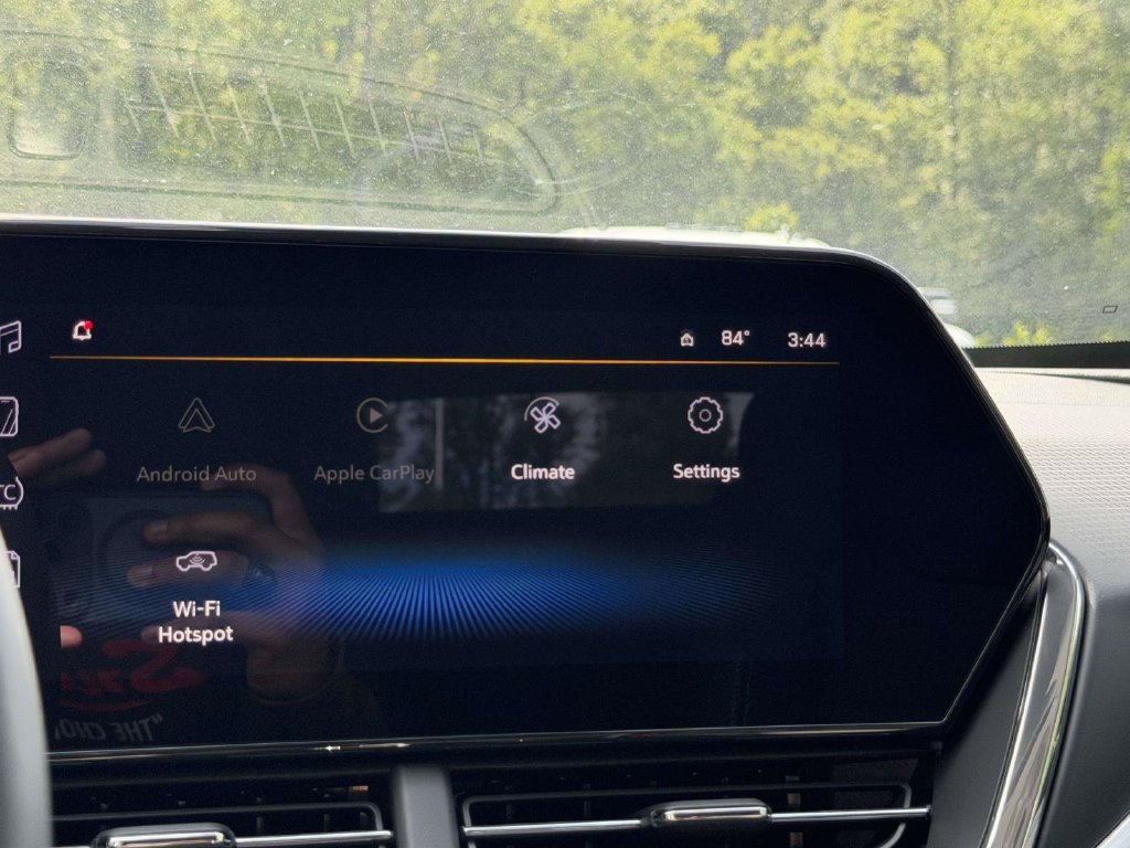 New 2026 Chevrolet Trax LT w/ Driver Confidence Package FWD image 4