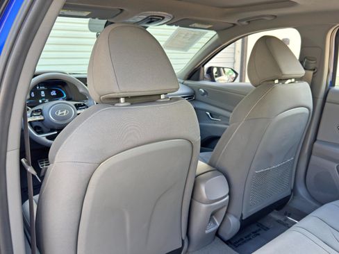 Used 2026 Hyundai Elantra SEL Sport Premium w/ Cargo Package FWD image 31