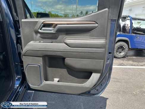 Used 2022 Chevrolet Silverado 1500 RST AWD/4WD image 14