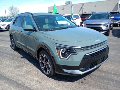 New 2025 Kia Niro EX Touring