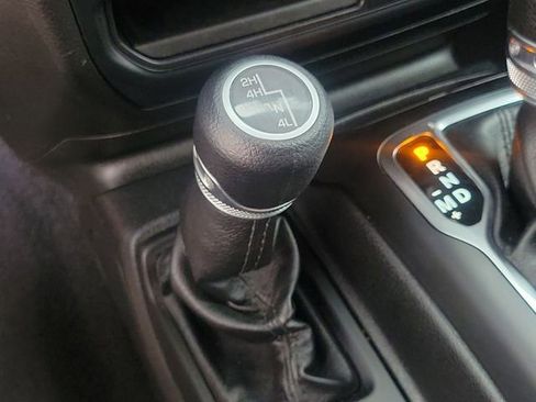 Used 2018 Jeep Wrangler Unlimited Sport S image 16