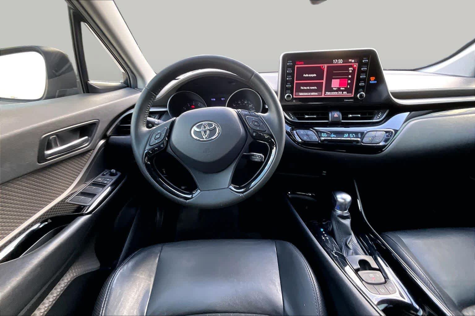 Used 2020 Toyota C-HR Limited FWD image 5