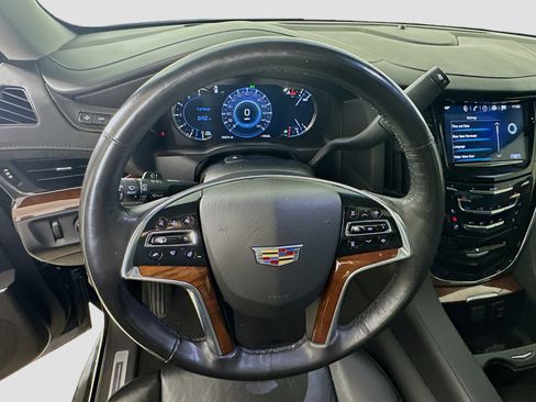 Used 2019 Cadillac Escalade Premium Luxury image 12