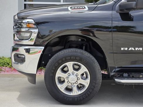 Certified 2026 RAM 2500 Big Horn AWD/4WD image 9