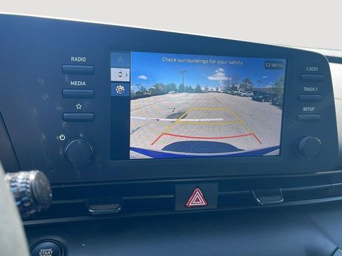 Used 2025 Hyundai Elantra Sport FWD image 33