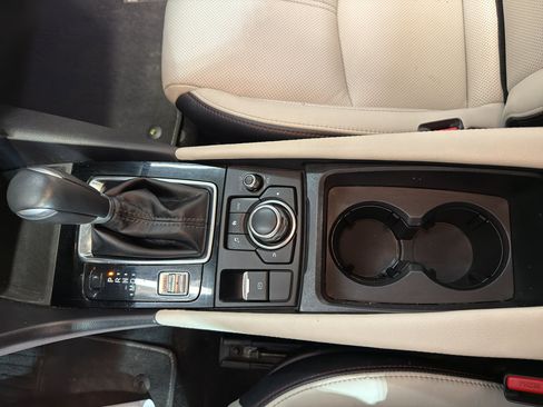 Used 2018 MAZDA MAZDA3 Grand Touring w/ Premium Equipment Package image 18