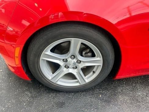 Used 2021 Chevrolet Camaro LT image 7