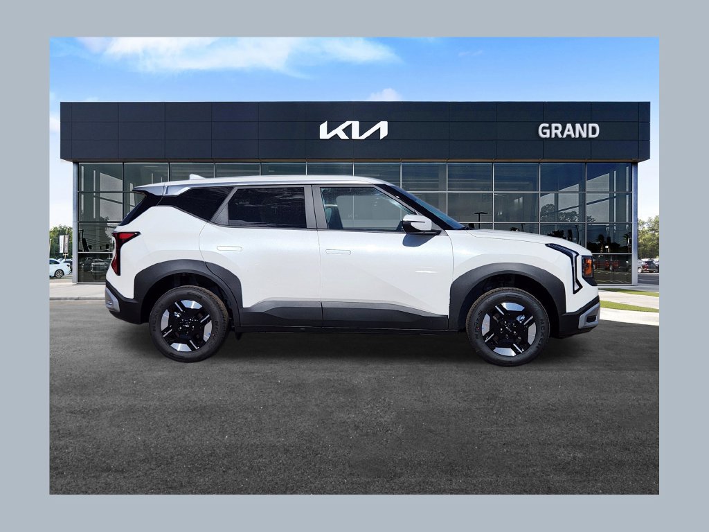 New 2027 Kia Seltos LX AWD/4WD image 1
