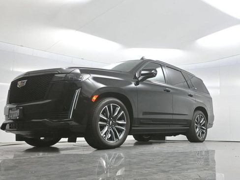 Used 2024 Cadillac Escalade Sport w/ Touring Package AWD/4WD image 64
