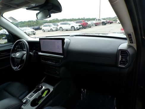 Used 2025 Ford Bronco Sport Outer Banks w/ Outer Banks Tech Package+ AWD/4WD image 14