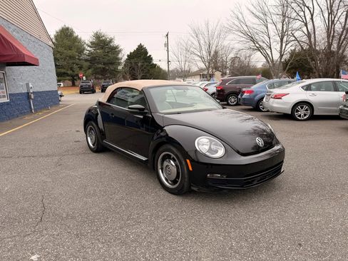 Used 2013 Volkswagen Beetle 2.5 image 8