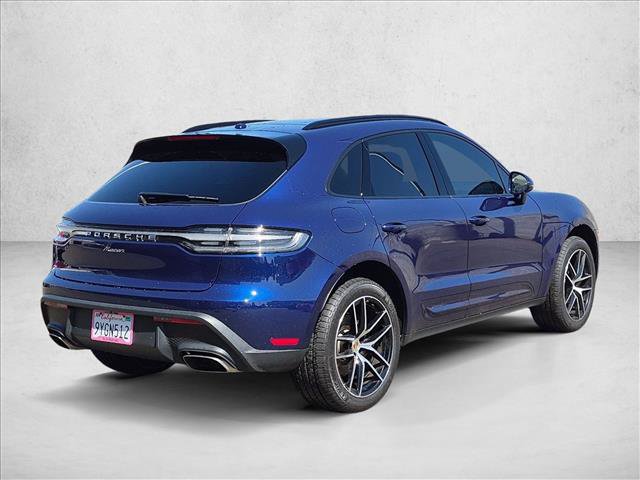 Used 2025 Porsche Macan AWD/4WD image 5