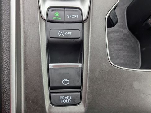 Certified 2022 Honda Accord Sport image 18