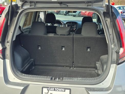 Used 2024 Kia Soul LX w/ Option Group 015 image 4