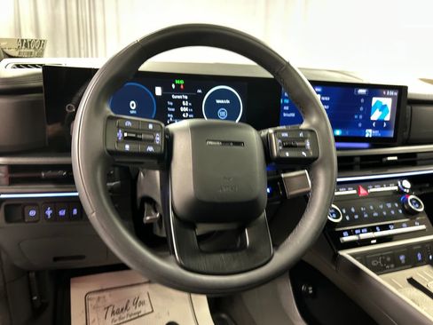 Used 2025 Hyundai Santa Fe Calligraphy image 13