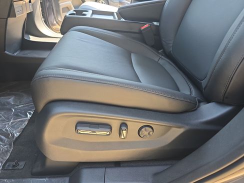 New 2026 Honda Odyssey EX-L image 31