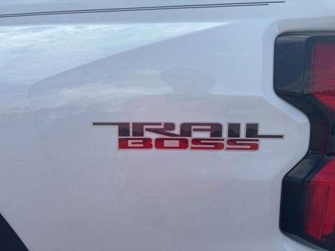 Used 2024 Chevrolet Colorado Trail Boss w/ Advanced Trailering Package AWD/4WD image 41