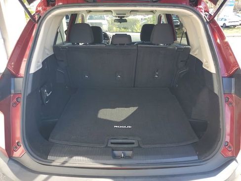 Used 2021 Nissan Rogue S image 6