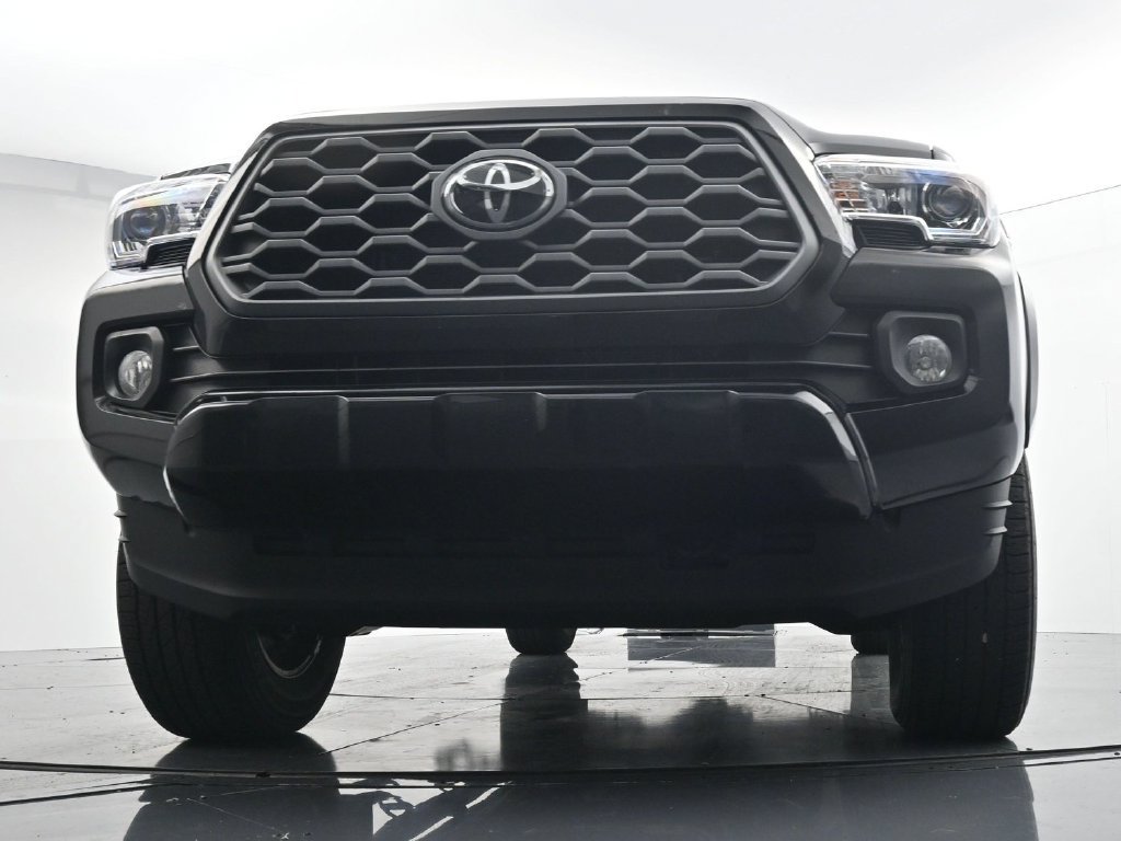 Used 2023 Toyota Tacoma TRD Sport AWD/4WD image 33
