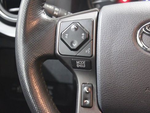 Used 2020 Toyota Tacoma TRD Off-Road image 24